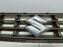 Laden Sie das Bild in den Galerie-Viewer, Suzuki Splash LIFT 12- KÜHLERGRILL STOSSFÄNGER VORNE EMBLEM 7174180M0