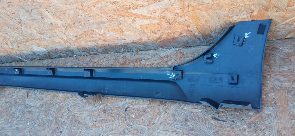 Seat Arona 17- SCHWELLER SCHWELLENVERKLEIDUNG VERKLEIDUNG RECHTE SEITE 6F9853852