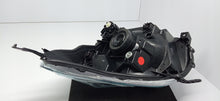 Laden Sie das Bild in den Galerie-Viewer, SUZUKI ALTO VII 09- SCHEINWERFER RECHTS VORNE NORMAL H4