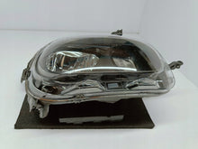 Laden Sie das Bild in den Galerie-Viewer, CITROEN C3 III SX 16- LAMPA PRAWA PRZÓD PRZEDNIA ZWYKŁA H7 9820059280