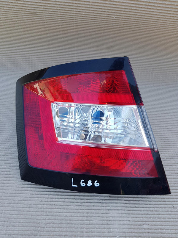 SKODA FABIA III 3 REAR LEFT LIGHT REAR 6V6945095
