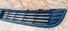Load image into Gallery viewer, BERLINGO PARTNER II 08- ATRAPA KRATKA DOLNA GRILL ZDERZAKA PRZÓD 9681519877