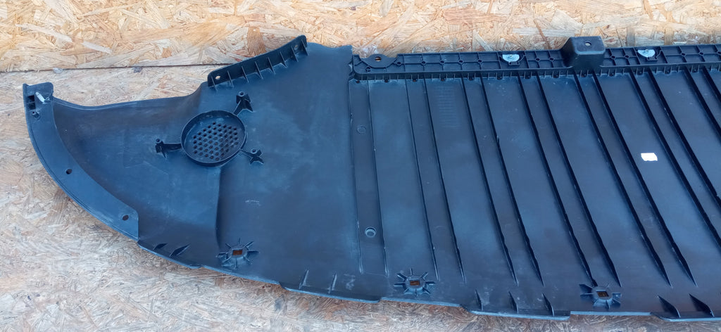 TESLA MODEL Y 20- ABDECKUNG PLATTE SPOILER UNTER STOSSFÄNGER VORNE 1760713-00-C