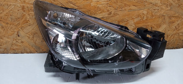 MAZDA 2 II DJ 14- LAMPA PRAWA PRZÓD PRZEDNIA PRAWA ZWYKŁA DB5J-51030