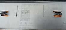 Załaduj zdjęcie do przeglądarki galerii, CITROEN C3 III 16- ATRAPA KRATKA ŚRODKOWA GRILL ZDERZAKA PRZÓD 9812061877