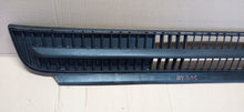 Load image into Gallery viewer, SKODA CITIGO 11- ATRAPA GRILL KRATKA DOLNA ZDERZAKA PRZEDNIEGO 1ST853677B