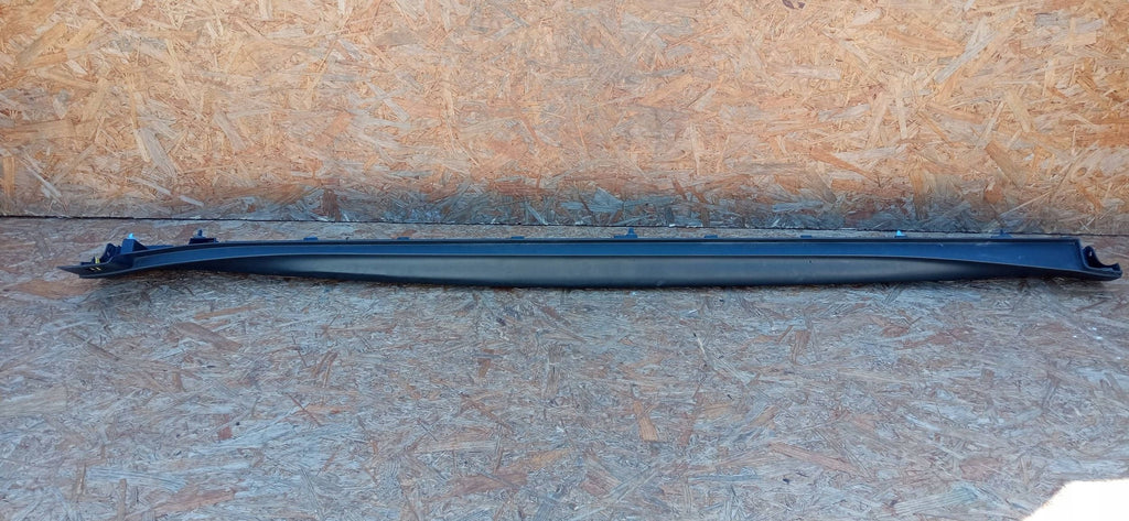 Citroen C4 Cactus 14- PRÓG LISTWA NAKŁADKA PROGOWA PRAWA 9801521780