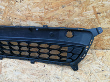 Laden Sie das Bild in den Galerie-Viewer, KIA PICANTO 10- KÜHLERGRILL STOSSFÄNGERGITTER VORNE 86512-07800