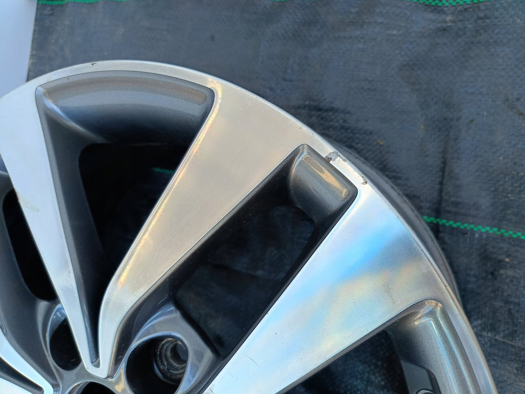 FELGA ALUMINIOWA HYUNDAI I30 I40 52910-G4200 6.5X16 5X114.3 ET50