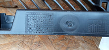 Laden Sie das Bild in den Galerie-Viewer, VOLKSWAGEN TOURAN 15- HALTER MITTE HINTEN STOßSTANGE NEU 5TA807863