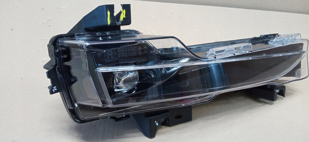 TESLA MODEL 3 Y LIFT 20- HALOGEN DRL PRAWY LAMPA PRAWA 1507933-00-C