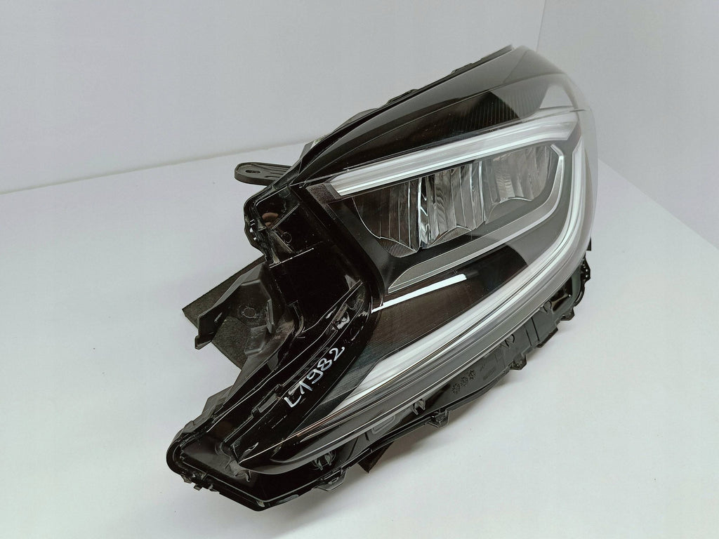 Toyota Aygo X 22- LAMPA LEWA PRZÓD PRZEDNIA FULL LED EU KOITO 0H-33