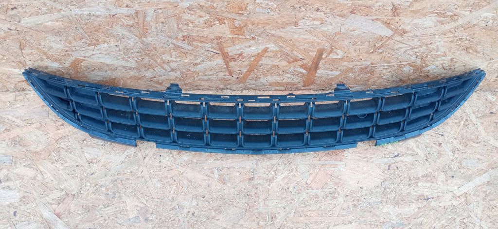 OPEL CORSA D LIFT 11- ATRAPA KRATKA DOLNA GRILL ZDERZAKA PRZÓD 13389555