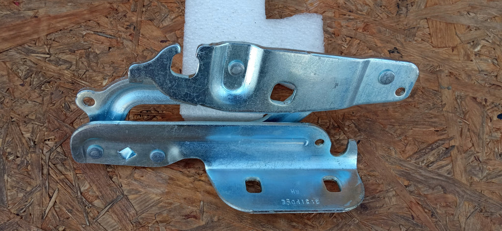 FORD FIESTA MK7 08- ZAWIAS MASKI POKRYWY SILNIKA PRAWY NOWY 8A61-16800-AD