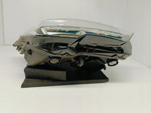 Load image into Gallery viewer, OPEL CROSSLAND X 17- LAMPA PRAWA PRZÓD PRZEDNIA ZWYKŁA H7+LED 13467968