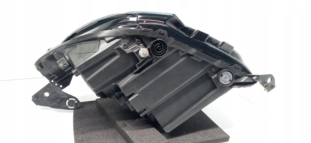 OPEL CORSA F 18- LAMPA PRAWA PRZÓD PRZEDNIA ZWKŁA H7 EU 39162649