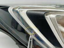 Load image into Gallery viewer, OPEL CROSSLAND X 17- LAMPA PRAWA PRZÓD PRZEDNIA ZWYKŁA H7+LED 13467968