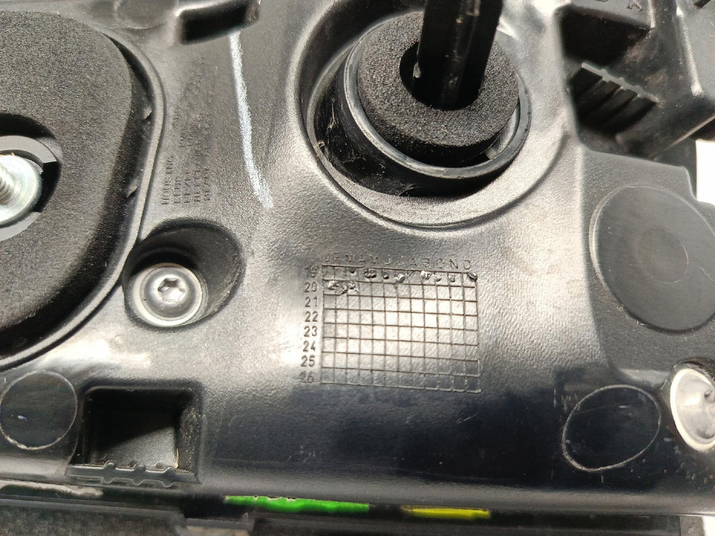 PEUGEOT 2008 II 2 19- HECKKLAPPENLEUCHTE LINKS HINTEN FR26950132