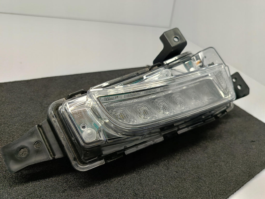 SUZUKI VITARA 15- HALOGEN DRL LEWY LAMPA LEWA ŚWIATŁO STANLEY LED W1378