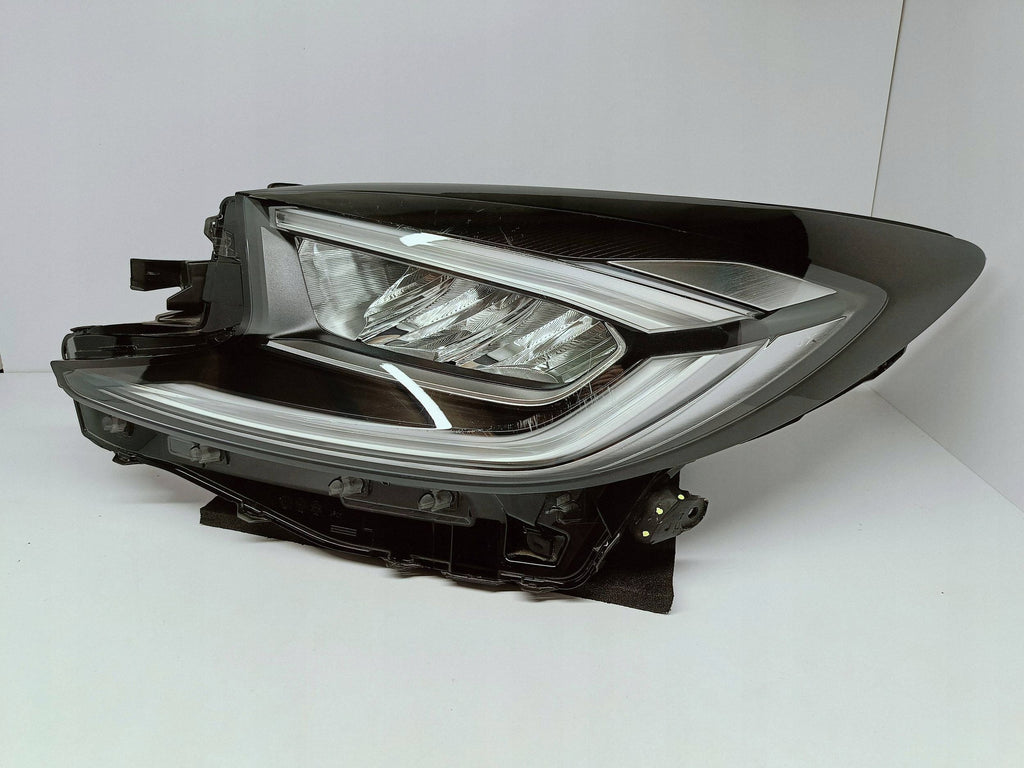 Toyota Aygo X 22- LAMPA LEWA PRZÓD PRZEDNIA FULL LED EU KOITO 0H-33
