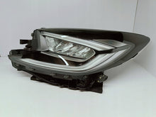 Laden Sie das Bild in den Galerie-Viewer, Toyota Aygo X 22- LAMPA LEWA PRZÓD PRZEDNIA FULL LED EU KOITO 0H-33