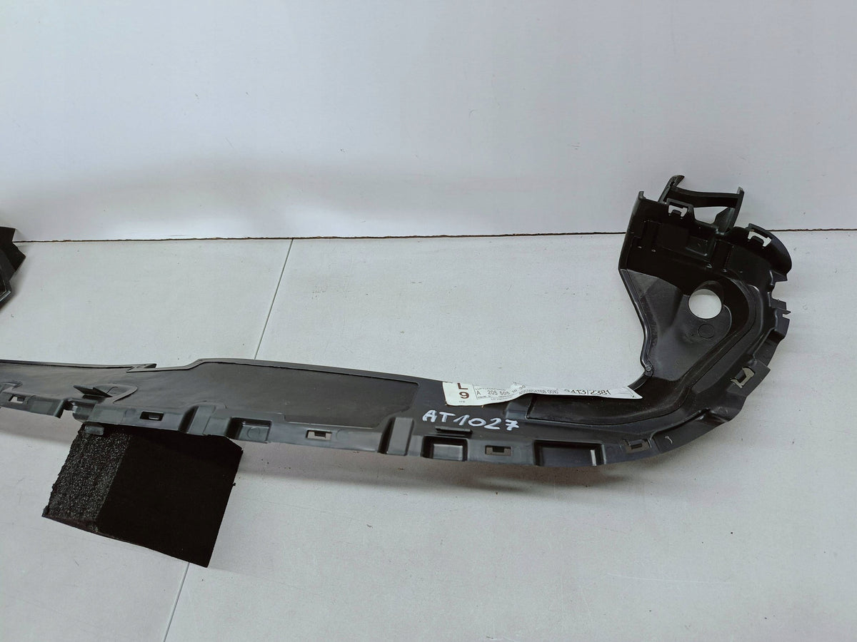 Mercedes-Benz C W205 14- Volant Air Supérieure Entrée D'air A2055051830 — photo 5 sur 16