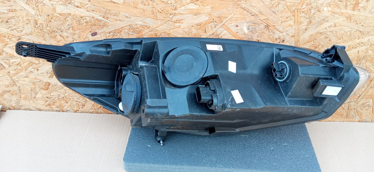 Ford Fiesta MK8 17- Lampa Lewa Przód Przednia Soczewka +led H1BB-13W030-Ce — zdjęcie 9 z 12