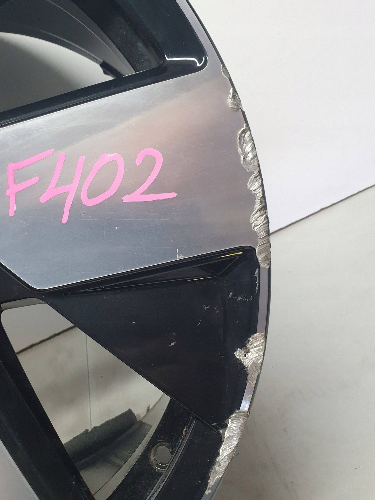 Volvo XC40 Xc 40 Felga Aluminiowa 20 Cali 8x20 ET50.5 5x108 32143629 — zdjęcie 7 z 15