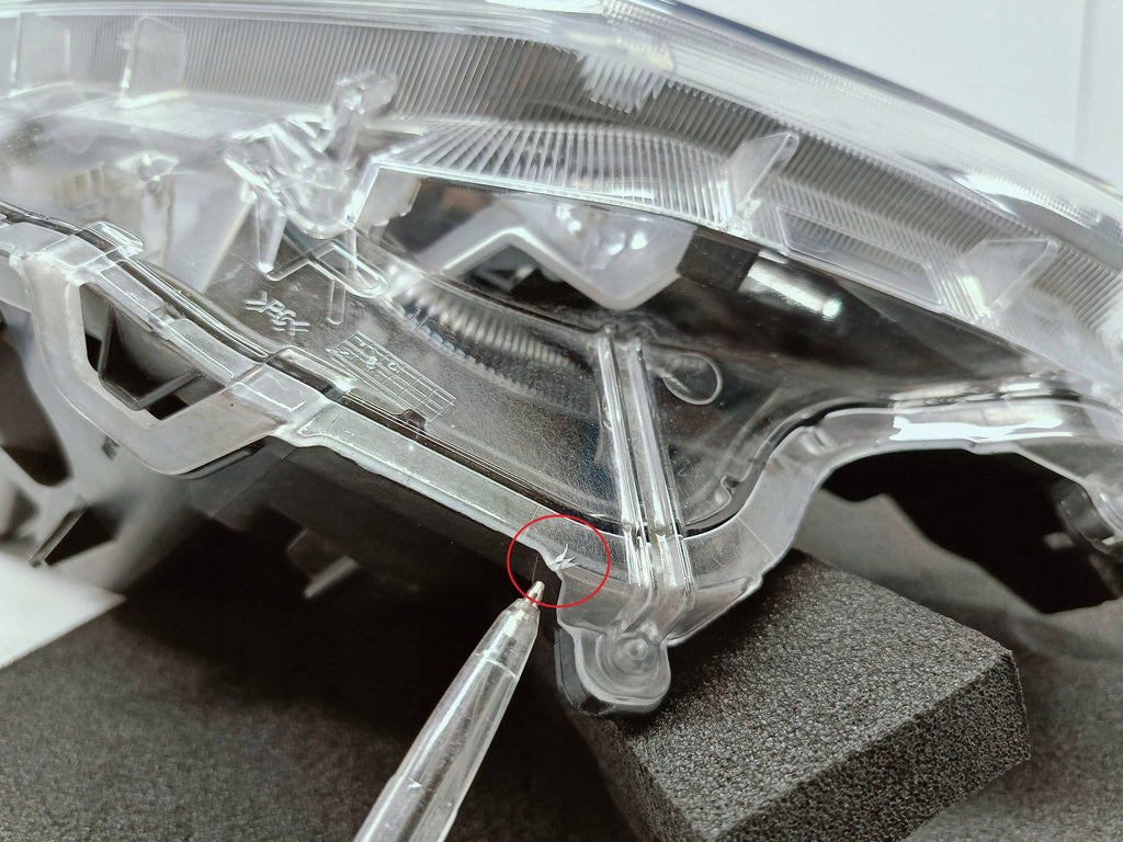 Toyota Yaris IV 4 XP21 19- LAMPA PRAWA PRZÓD PRZEDNIA FULL LED KOITO K0-8
