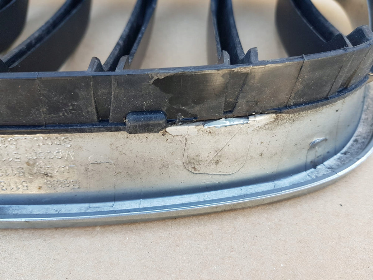 BMW 3 F30 F31 Nerka Calandre Calandre Droite — photo 3 sur 4