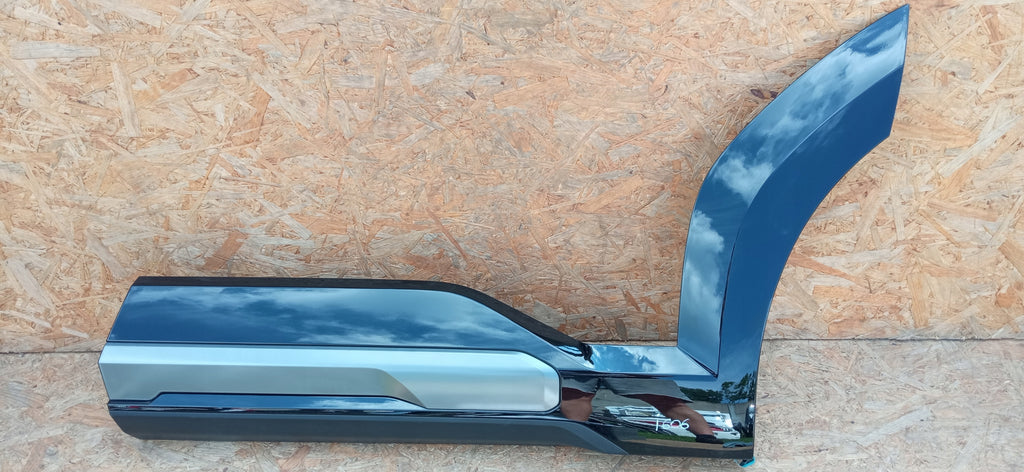 KIA EV9 MV GT-LINE 23- LISTWA NAKŁADKA DRZWI LEWY TYŁ 87733-DO300