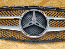 Załaduj zdjęcie do przeglądarki galerii, MERCEDES C KLASA W205 14- KRATKA ATRAPA GRILL ZDERZAKA PRZÓD A2058800783