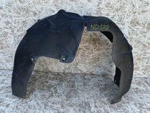 Laden Sie das Bild in den Galerie-Viewer, TESLA MODEL 3 III M3 21- NADKOLE PRAWY TYŁ PRAWE TYLNE 1081584-00-D