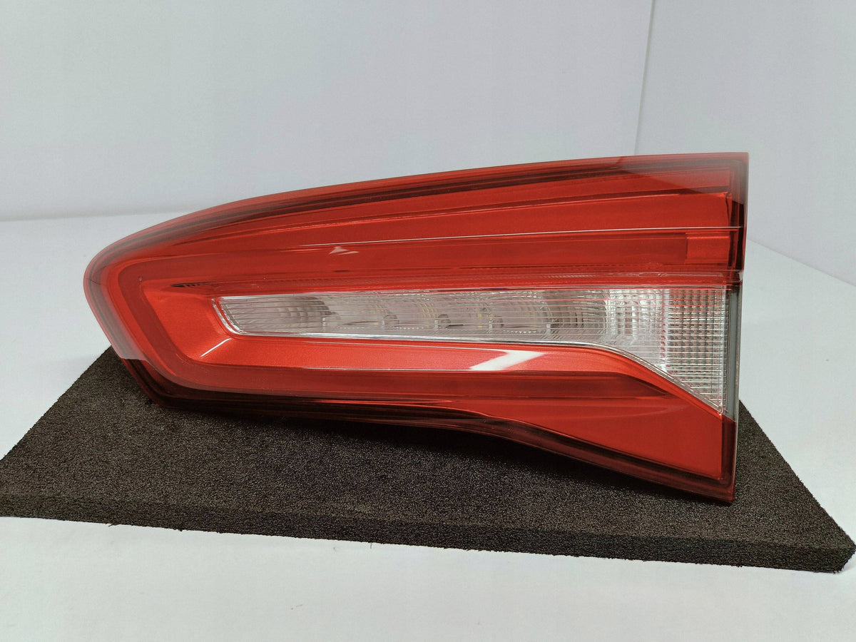Ford Focus MK4 IV Kombi 18- Lampa Klapy Bagażnika Prawa Tył JX7B-13A602-Hc — zdjęcie 1 z 14