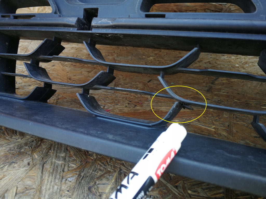DACIA DUSTER LIFT 13- KÜHLERGRILL STOSSFÄNGER VORNE 623100838R