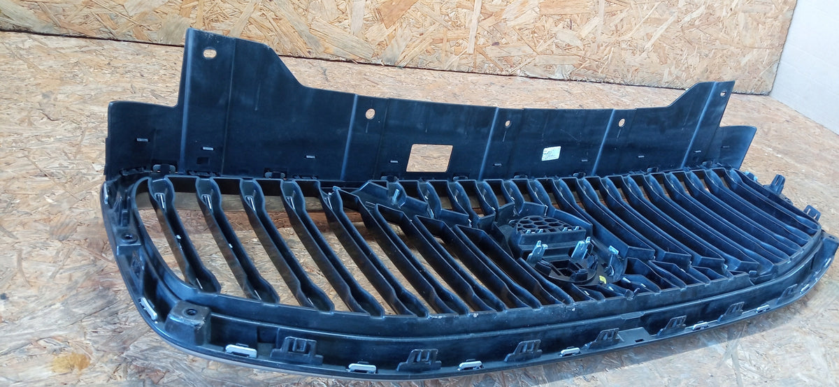 Volvo XC60 II 17- Kühlergrill Grill Gitter Vorne Stossstange Kamera 31457465 — Foto 11 von 14
