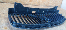 Laden Sie das Bild in den Galerie-Viewer, VOLVO XC60 II 17- ATRAPA GRILL KRATKA ZDERZAKA PRZÓD KAMERA 31457465
