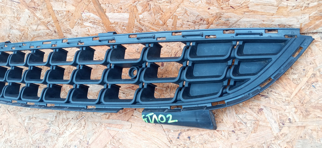 OPEL CORSA D LIFT 11- ATRAPA KRATKA DOLNA GRILL ZDERZAKA PRZÓD 13389555