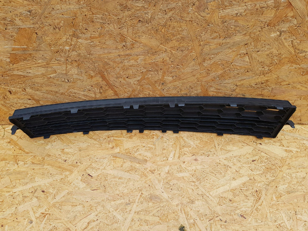 SKODA OCTAVIA III 13- ATRAPA GRILL KRATKA ZDERZAKA PRZEDNIEGO 5E0853677