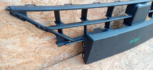 Laden Sie das Bild in den Galerie-Viewer, SEAT LEON IV 4 20- UNTERER GRILL STOSSFÄNGER VORNE 5FA853667