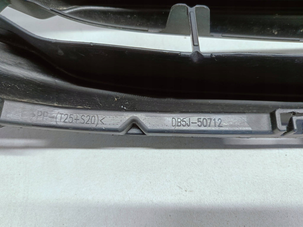 Mazda 2 II DJ 14- KÜHLERGRILL STOßSTANGENGITTER VORNE DB5J-50712