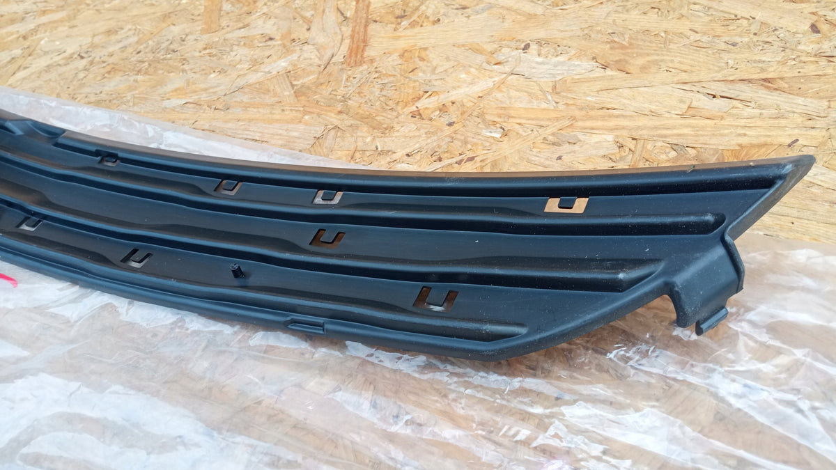 Opel Crossland X 17- Maskownica Cover Atrapy — photo 4 of 6