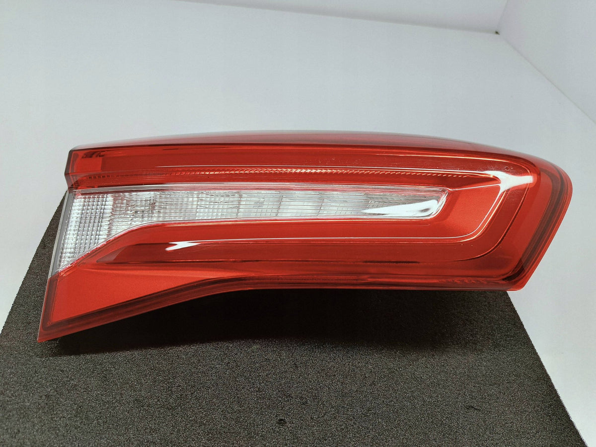 Ford Focus MK4 IV Kombi 18- Lampa Klapy Bagażnika Lewa Tył JX7B-13A603-Hc — zdjęcie 6 z 15