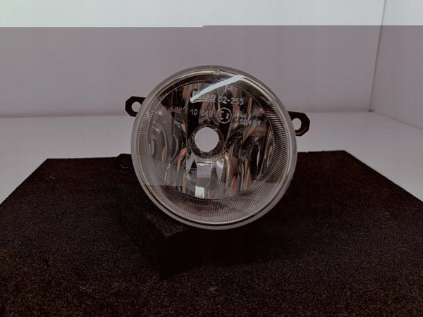 Toyota Yaris III AURIS II HALOGEN LAMPA PRZECIWMGIELNA PRAWA OE 81210-02110
