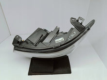 Laden Sie das Bild in den Galerie-Viewer, Renault Master III LIFT IV 19- LAMPA LEWA PRZÓD PRZEDNIA 260607867R