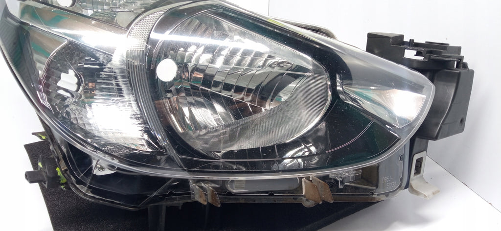 MAZDA 2 II DJ 14- LAMPA PRAWA PRZÓD PRZEDNIA PRAWA ZWYKŁA DB5J-51030