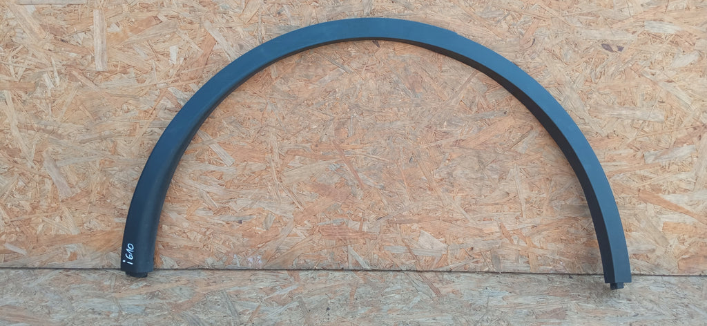 TESLA MODEL Y 22- KOTFLÜGELLEISTE HINTEN RECHTS 1683866-00-A