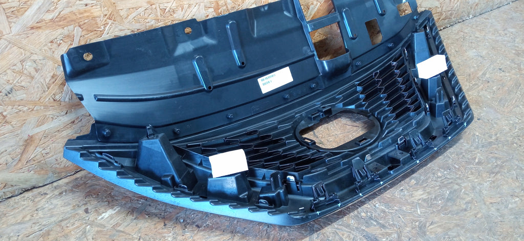 NISSAN QASHQAI II J11 LIFT 17- KÜHLERGRILL STOSSFÄNGER VORNE DS0742001