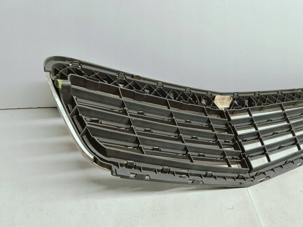 Mercedes-Benz C KLAS W204 07- ATRAPA GRILL ZDERZAKA PRZEDNIEGO A2048801283