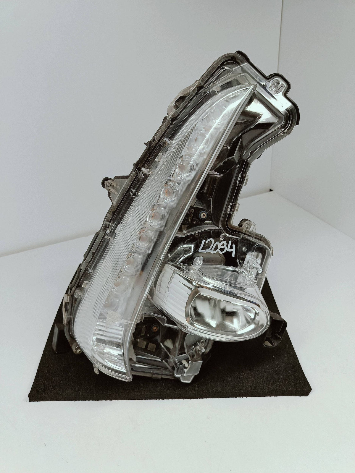 Toyota Prius Prime II 17- Lampa DRL Kierunkowskaz Prawy Przód 99226-9100R — zdjęcie 1 z 13
